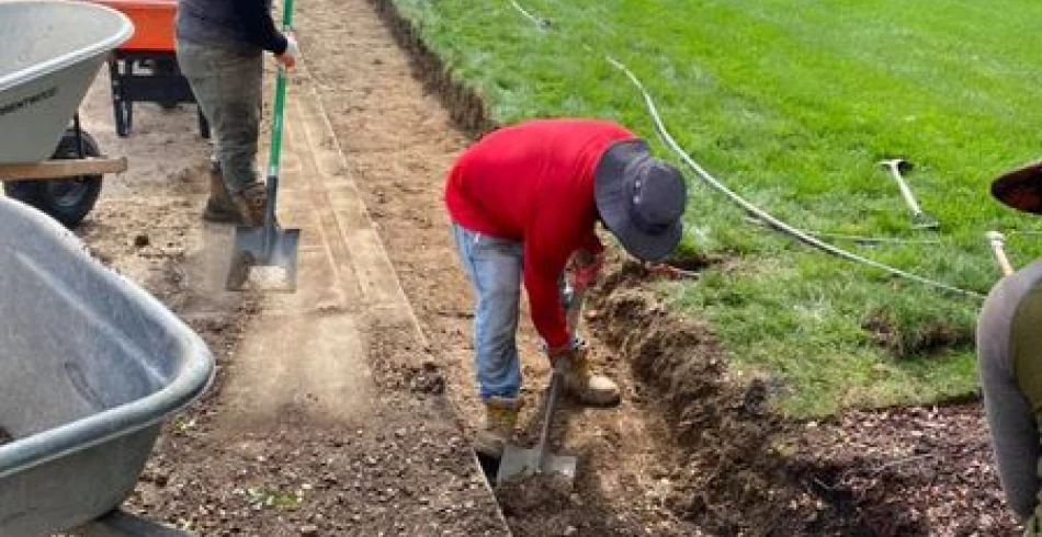 Drainage & Grading Drainage & Grading